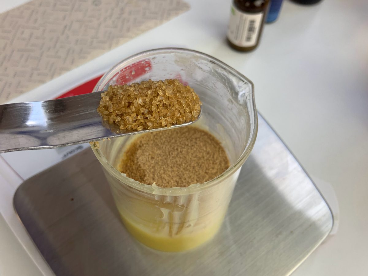 How to make sugar scrub bars + body scrub bar recipe Zero Waste Formulation 